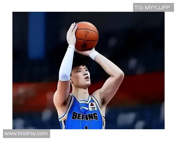 续约商洽失利，曾凡博最佳挑选是先打NBL，然后再回CBA